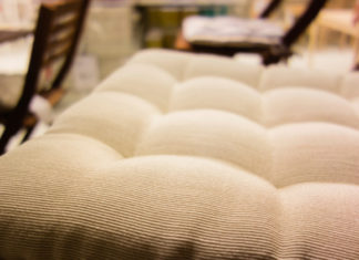 Un vestito leggero per le sedie 695 0 021 Un vestito leggero per le sedie_ok